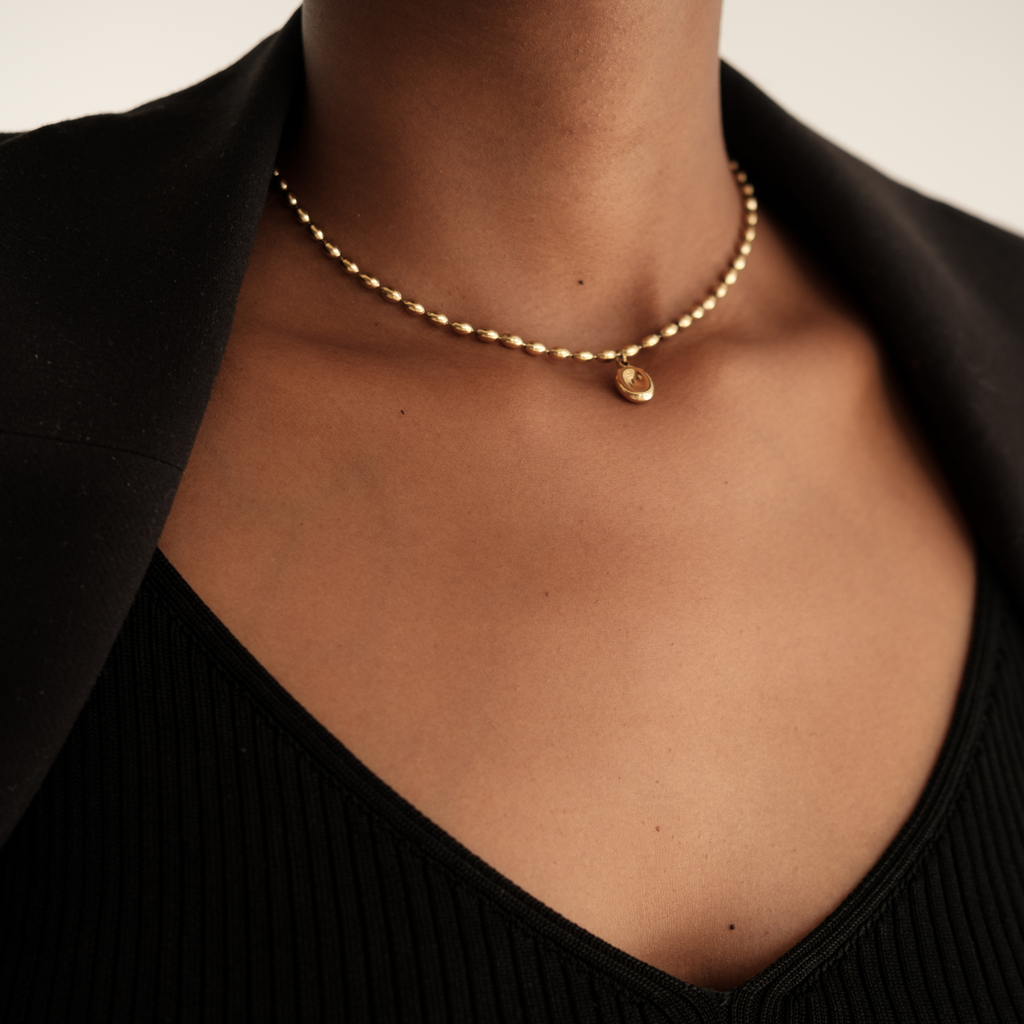 Comment les bijoux minimalistes subliment vos tenues ce printemps ? - KUBE STORE