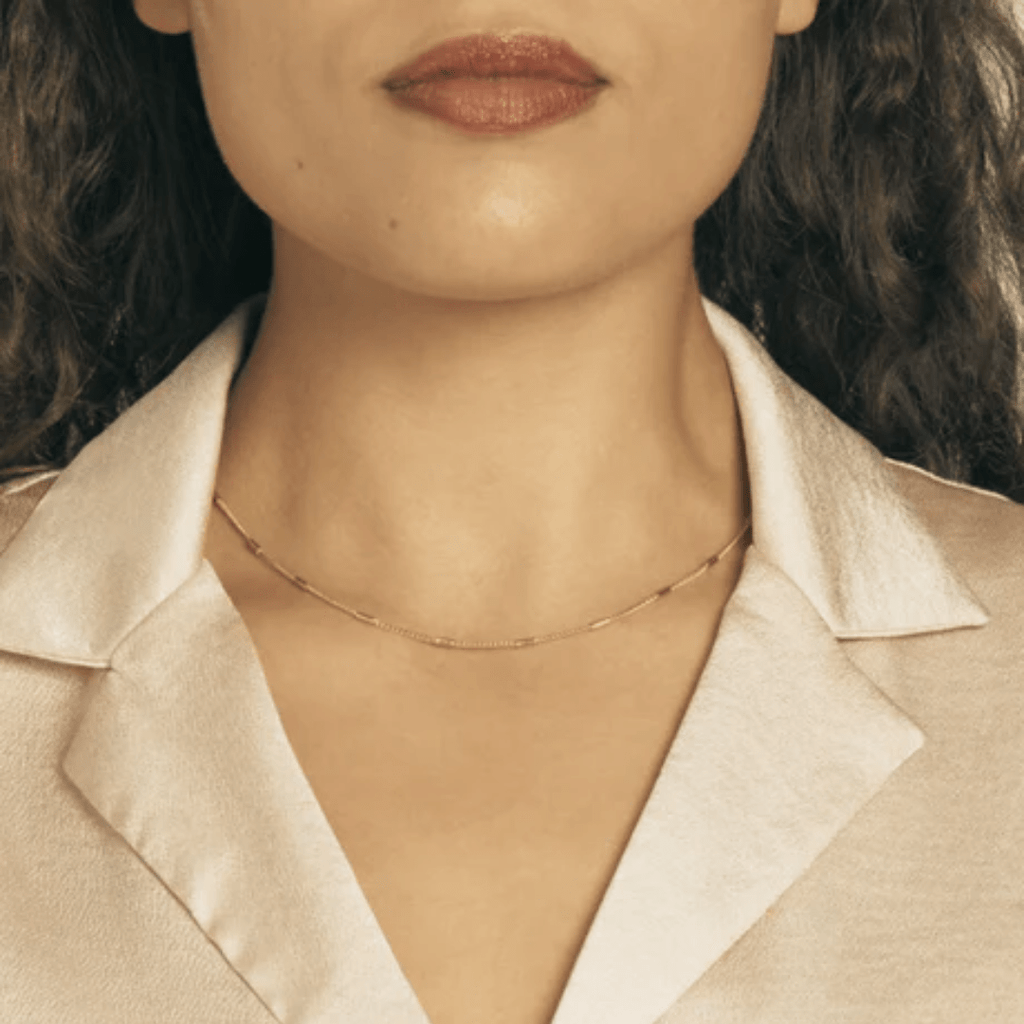 Colliers minimalistes : La beauté de la simplicité - KUBE STORE